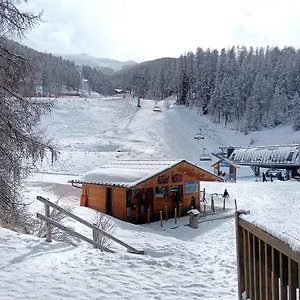 https://chalet-souleiado.fr-provencehotel.com
